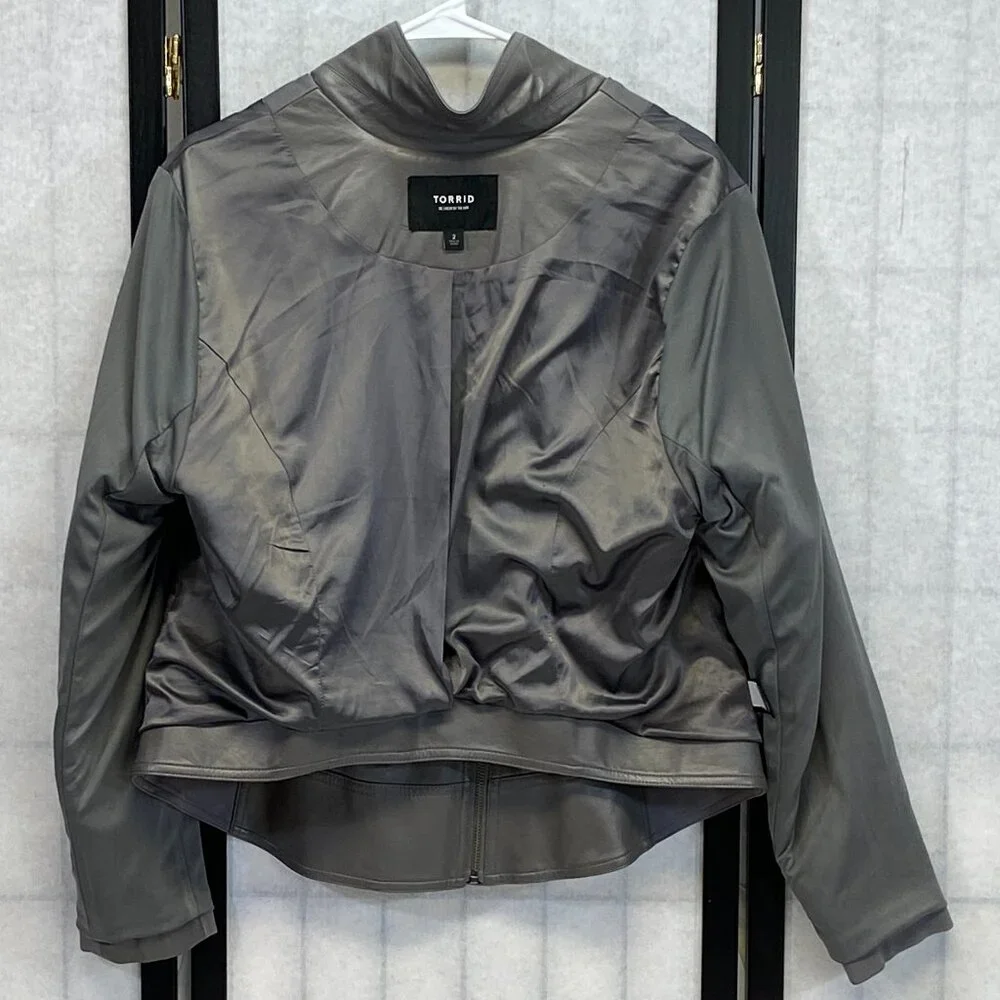 Torrid Mixed Faux Leather & Knit Zip Front Crop Moto Jacket Grey 2 Long Sleeve